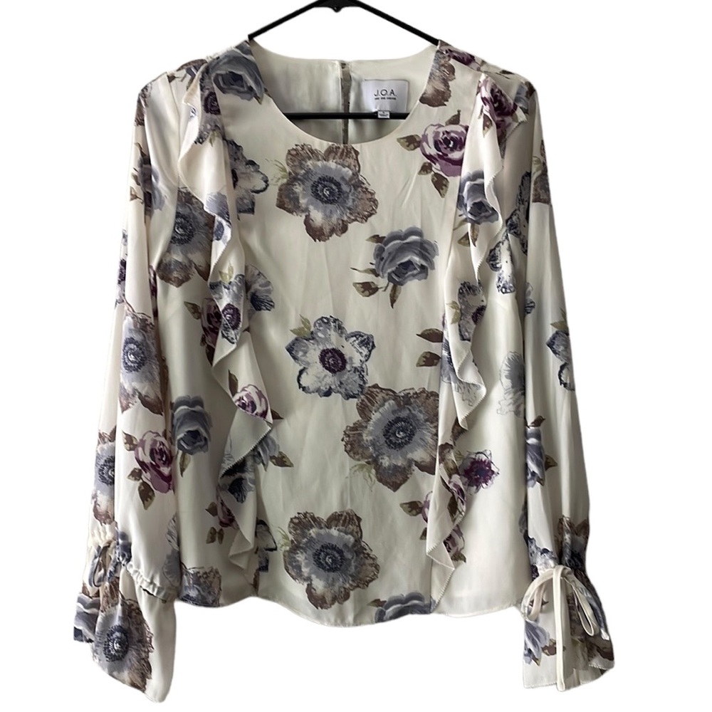 J.O.A. Just one answer floral blouse